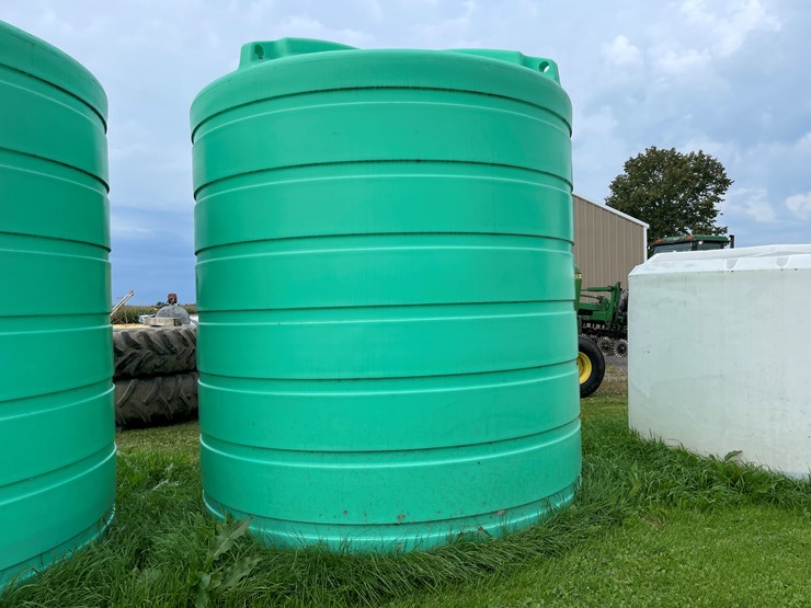 #7113-•-enduraplas-2500-gal-poly-liquid-tank-image-4