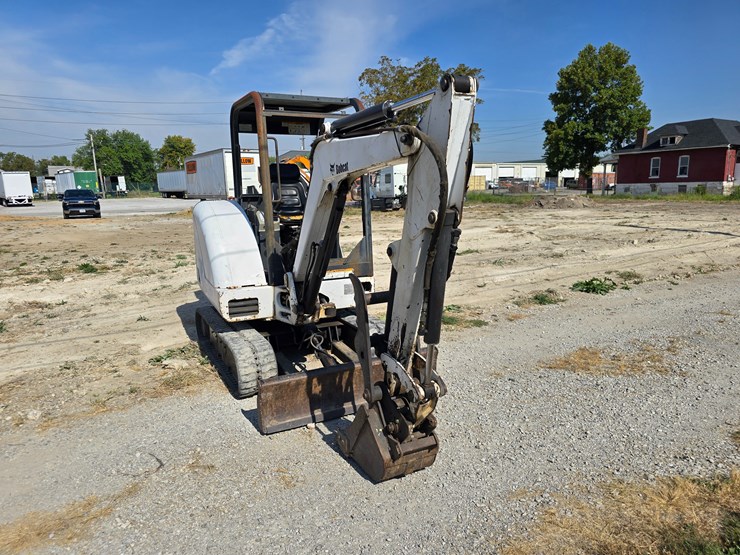 2003-bobcat-328d-image-37