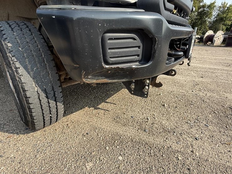 2013-ford-f350-image-22