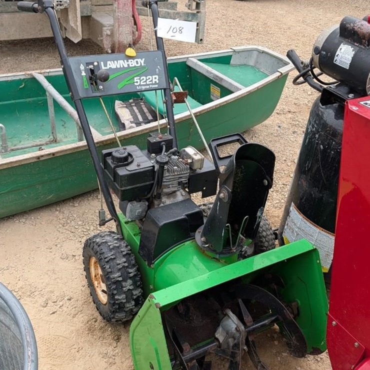 LAWN- BOY TWO STAGE SNOWBLOWER 108