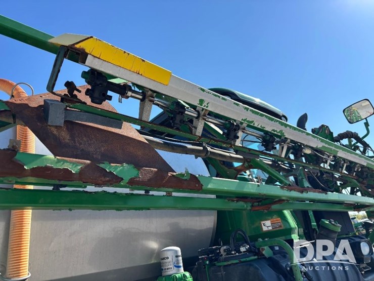 2014-john-deere-r4038-image-113