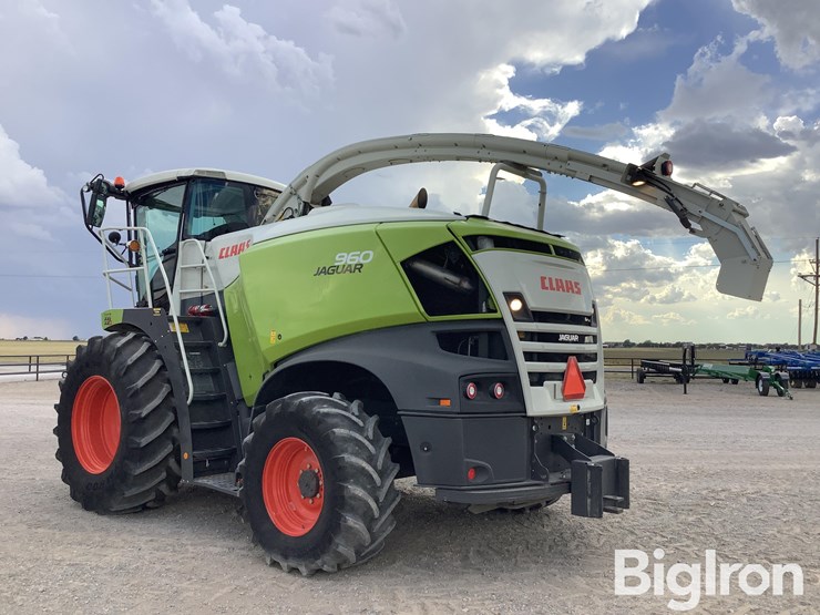 2022-claas-jaguar-960-image-7