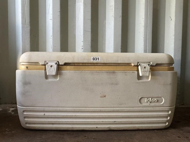 igloo-ice-chest-image-1