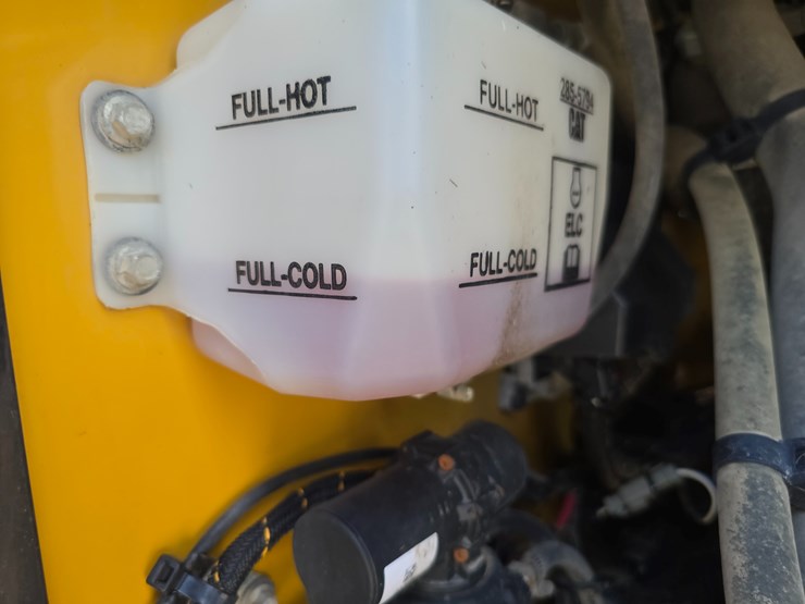 2020-caterpillar-262d3-image-59