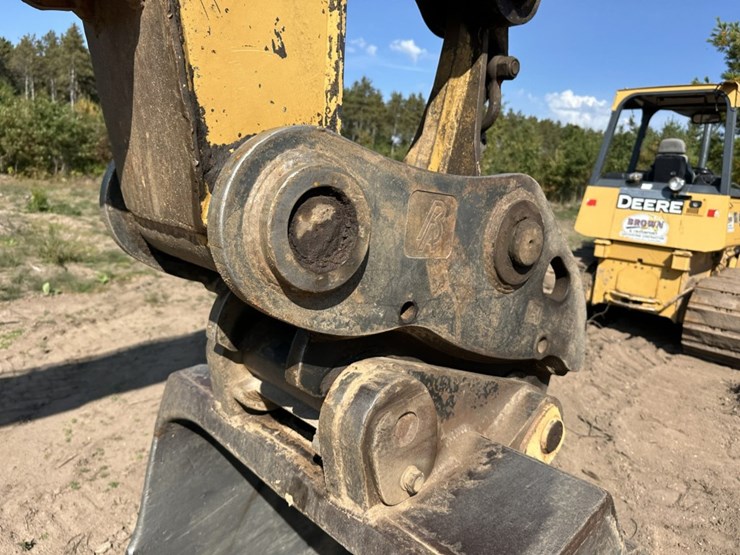 2001-caterpillar-m320-image-21