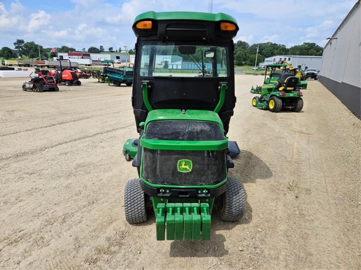 john-deere-1575-image-4