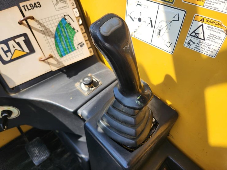2008-caterpillar-943-image-44