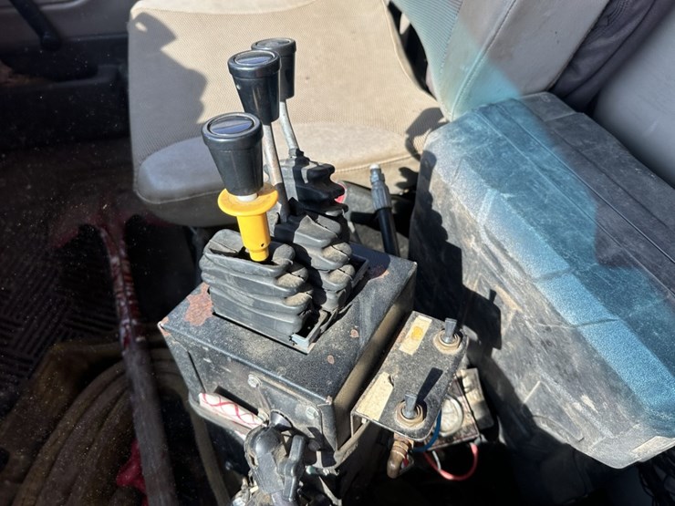 2000-caterpillar-3126-image-44