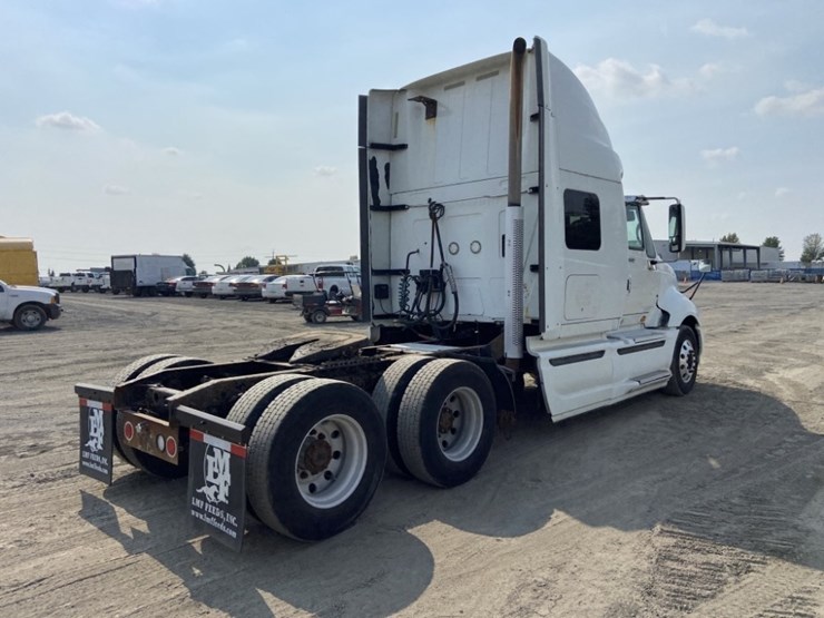 2010-international-prostar-image-5