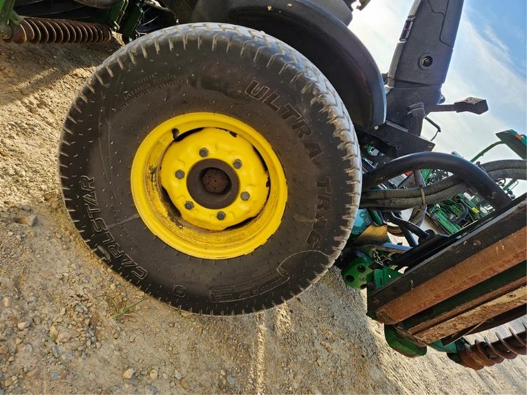 john-deere-3225c-image-34