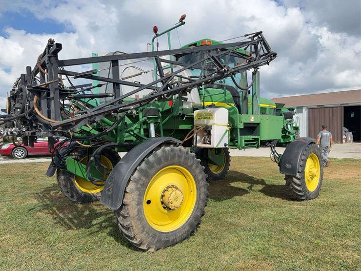 2000-john-deere-4700-image-33