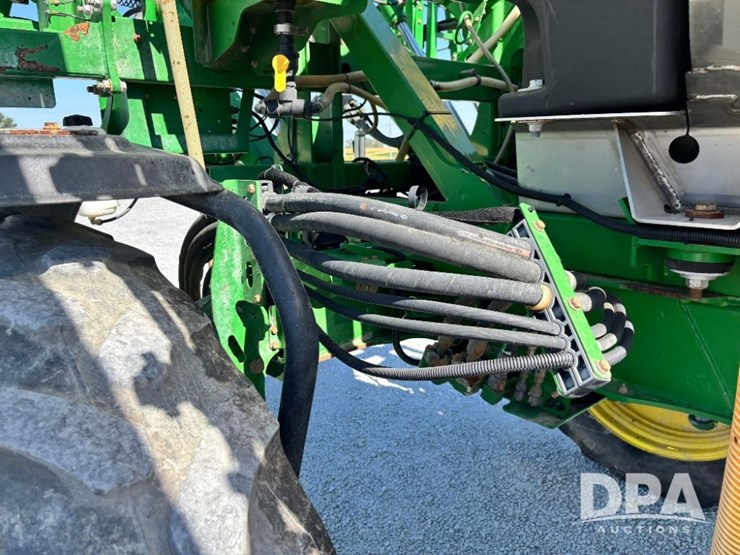 2017-john-deere-r4038-image-80