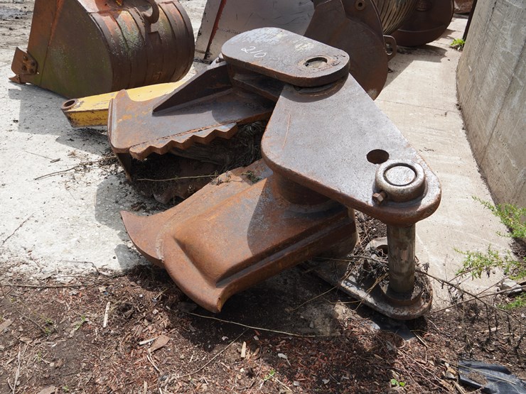 john-deere-270-image-2