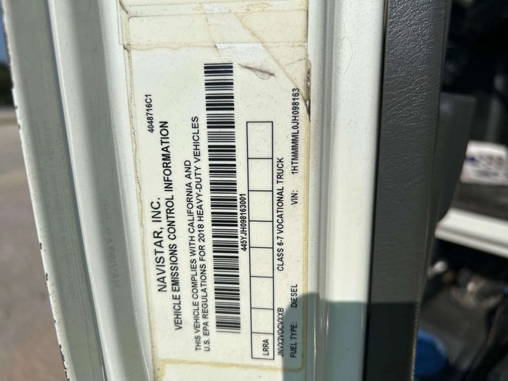 2018-international-durastar-4300-image-5