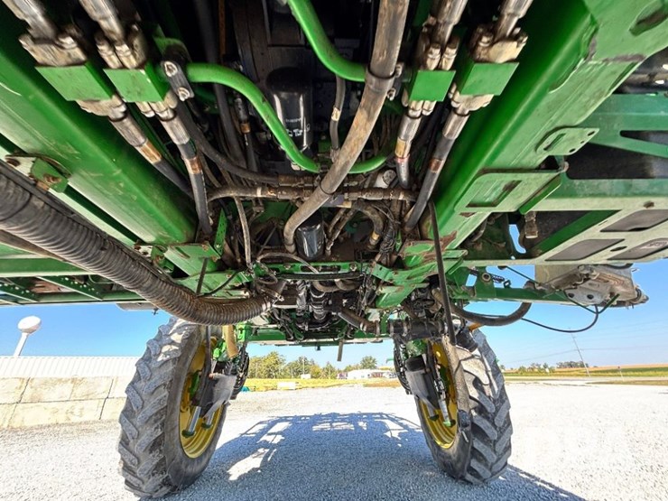2017-john-deere-r4038-image-29