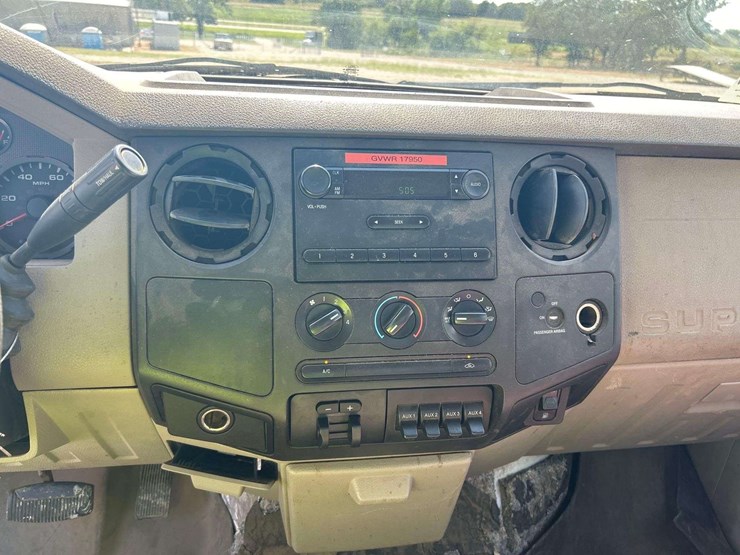 2008-ford-f550-image-15