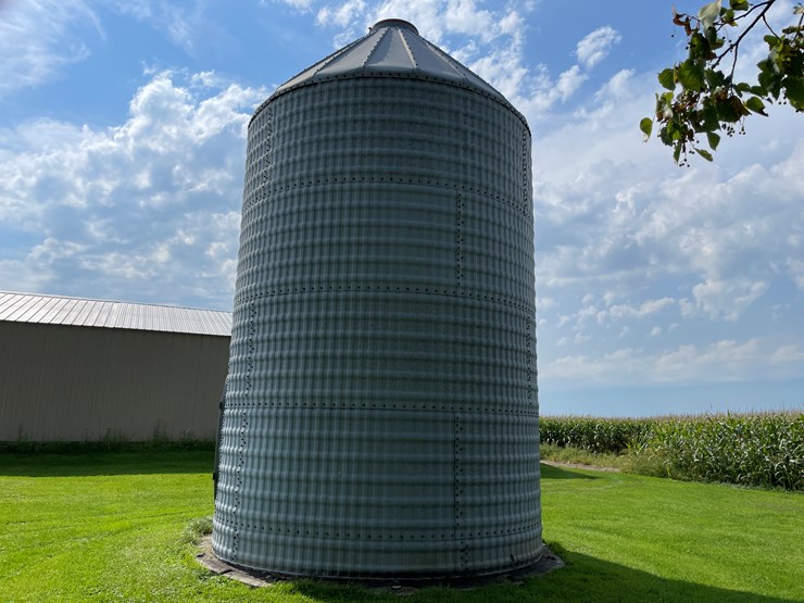 #7111-•-behlen-galvanized-grain-bin-image-3