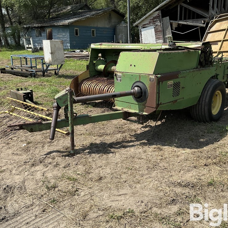 JOHN DEERE 466