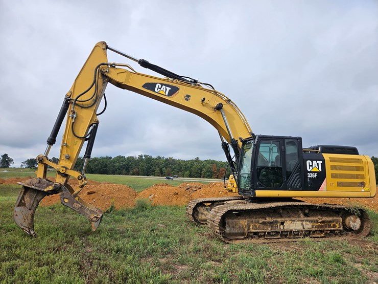 2017-caterpillar-336f-image-6