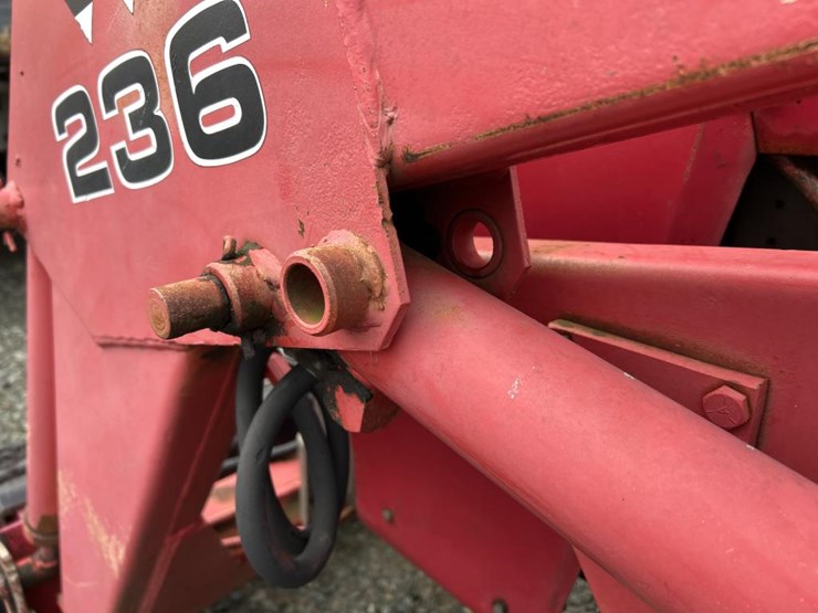 massey-ferguson-260-image-25