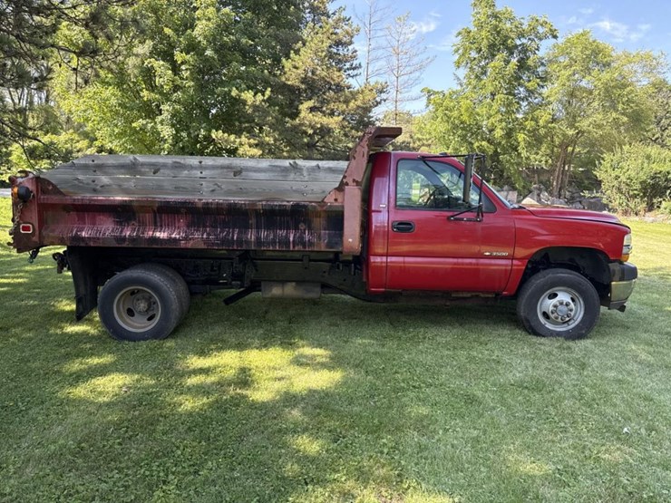 2001-chevrolet-3500-image-6