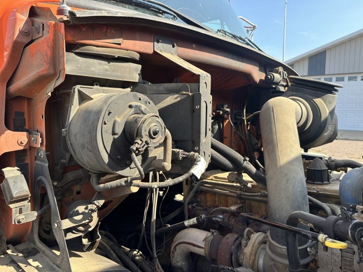 2000-caterpillar-3126-image-33
