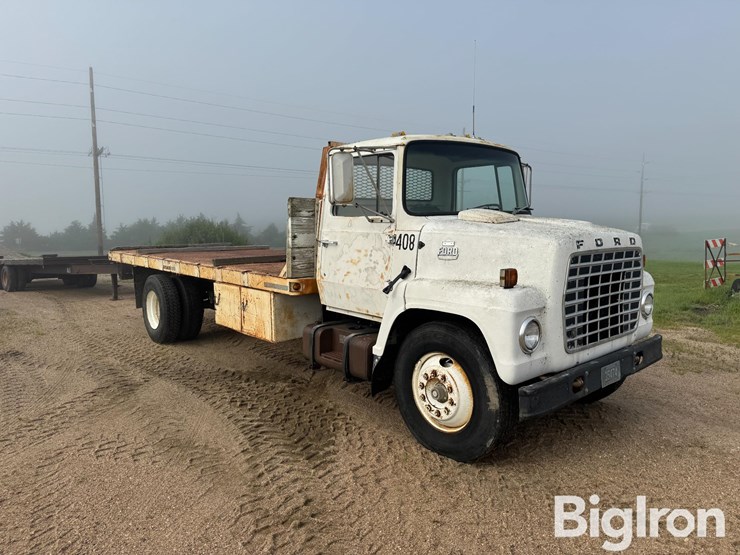 1981-ford-ln7000-image-1