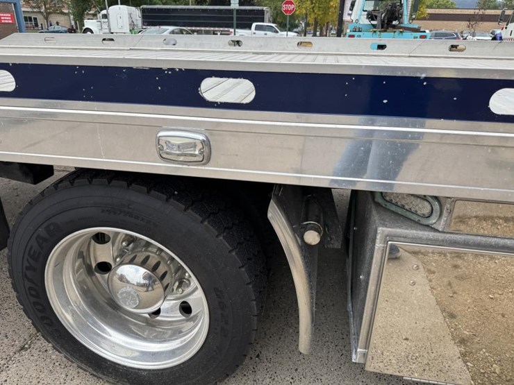 2019-kenworth-t270-image-28