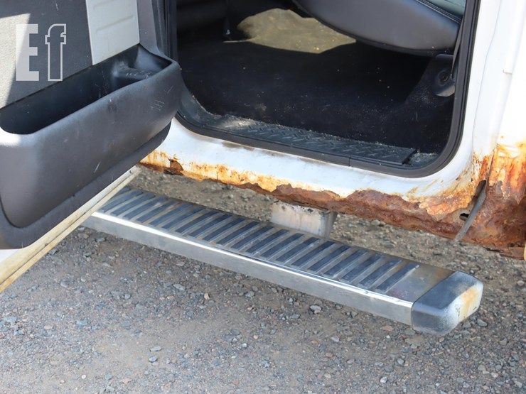 2011-ford-f150-lariat-image-10