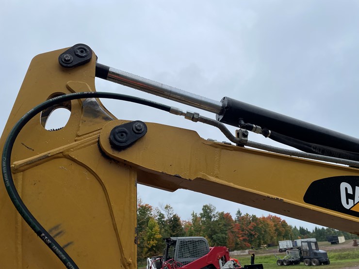 2019-caterpillar-303.5e2-cr-image-15
