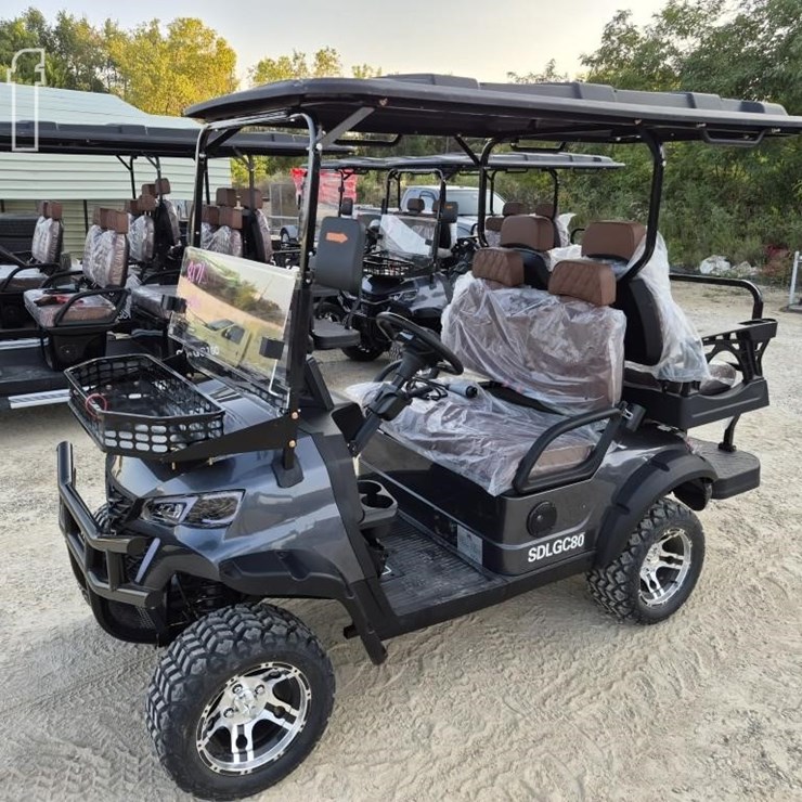 SDLANCH 4-PASSENGER GOLF CART 8171