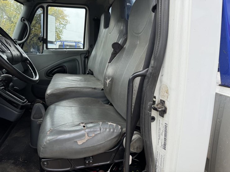 2006-international-durastar-4300-image-47