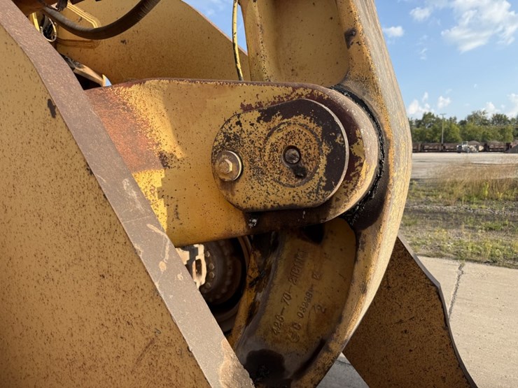 komatsu-wa600-image-50