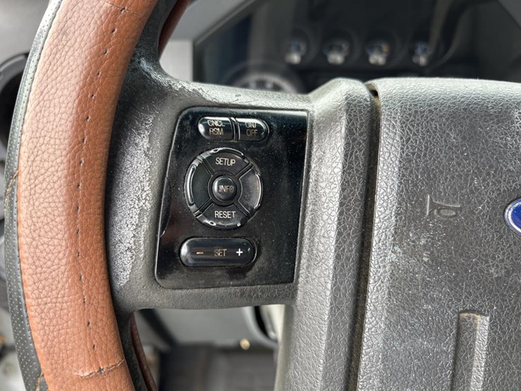 2011-ford-f250-image-52