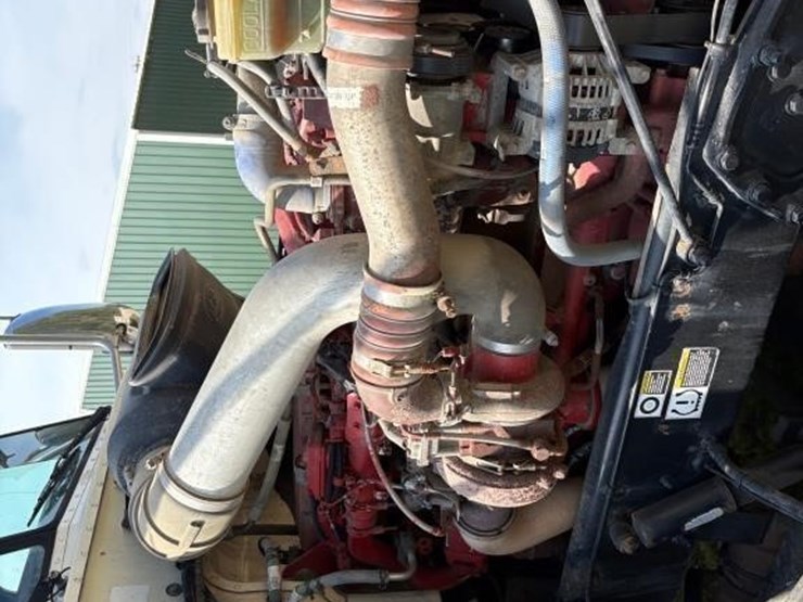 2013-peterbilt-579-image-20