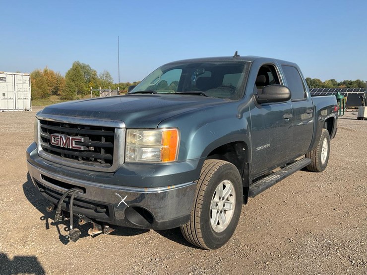2010-gmc-sierra-1500-image-1