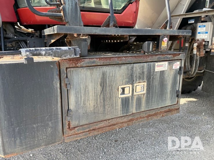 2010-case-ih-titan-3520-image-23