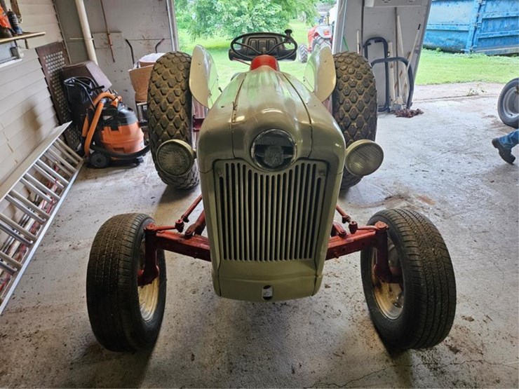 2020-ford-640-image-8