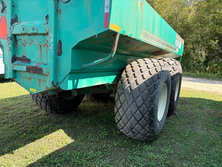 houle-4300-manure-tanker-image-5