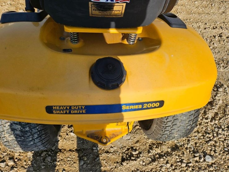 cub-cadet-lt2138-image-12