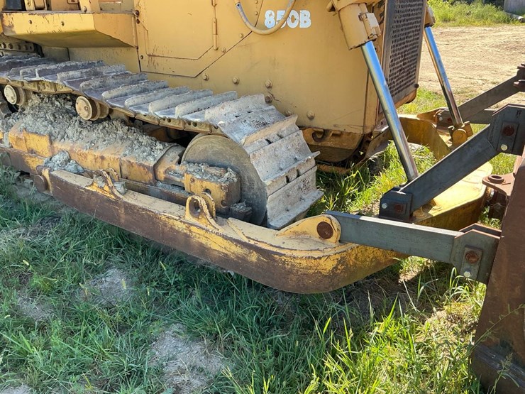 deere-850b-image-10