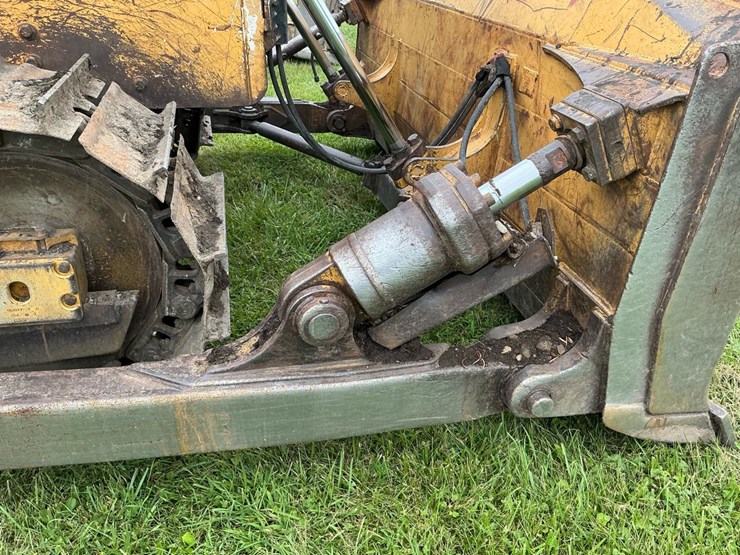 1999-deere-850c-image-13
