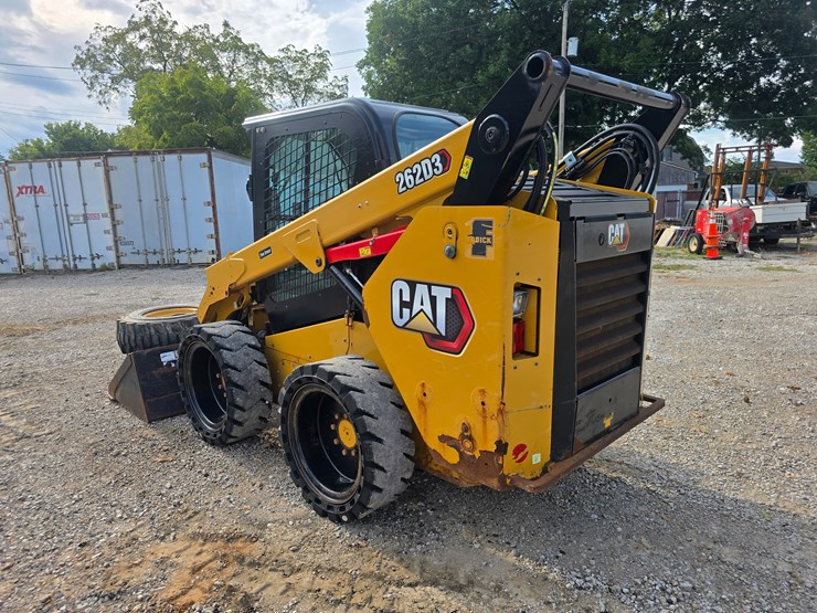 2020-caterpillar-262d3-image-10