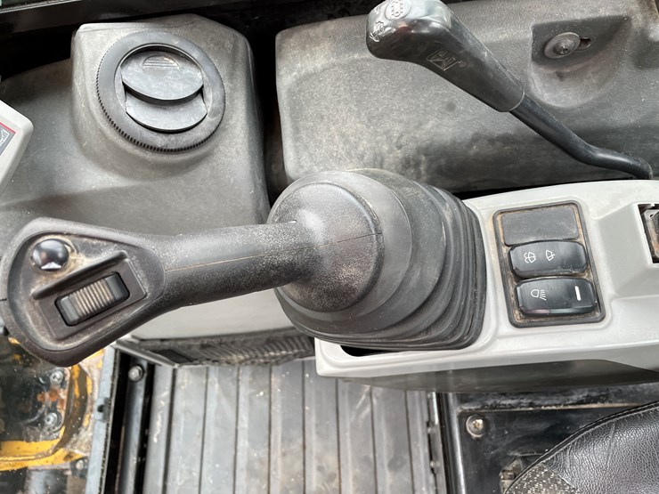 2019-caterpillar-303.5e2-cr-image-54