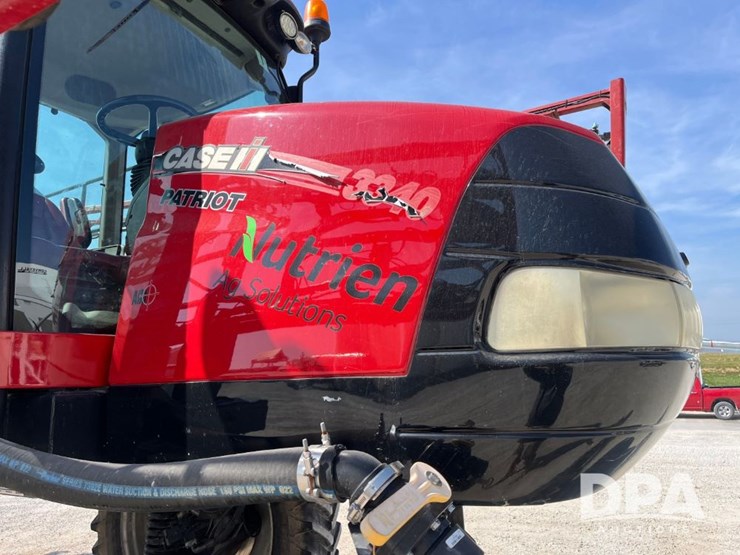 2016-case-ih-patriot-3340-image-25