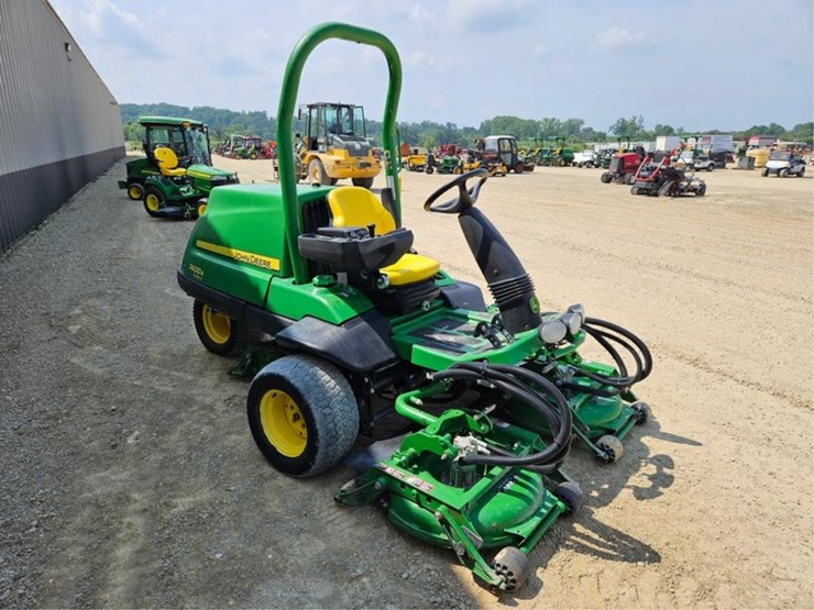 john-deere-7400-image-7