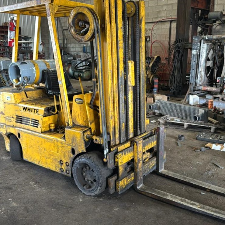 CATERPILLAR TH82