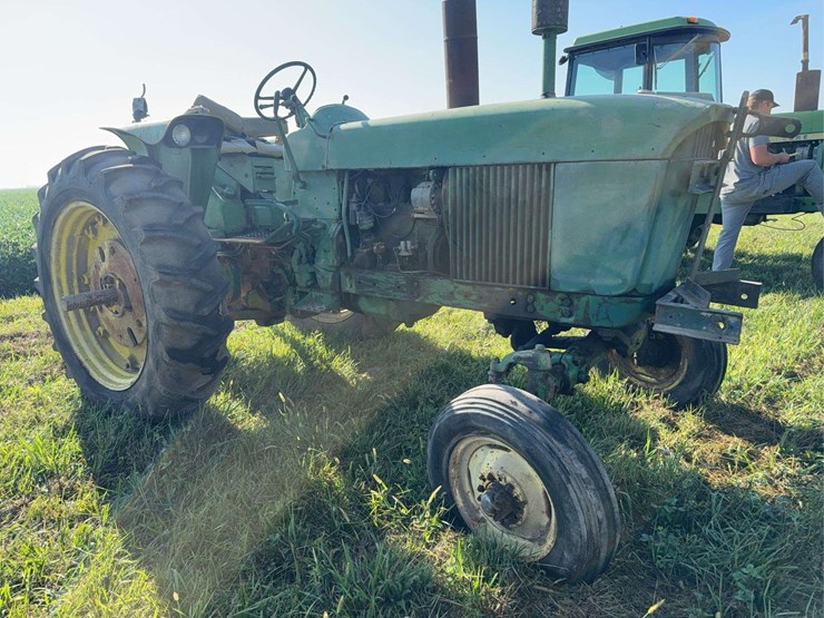 1965-john-deere-3020-image-8