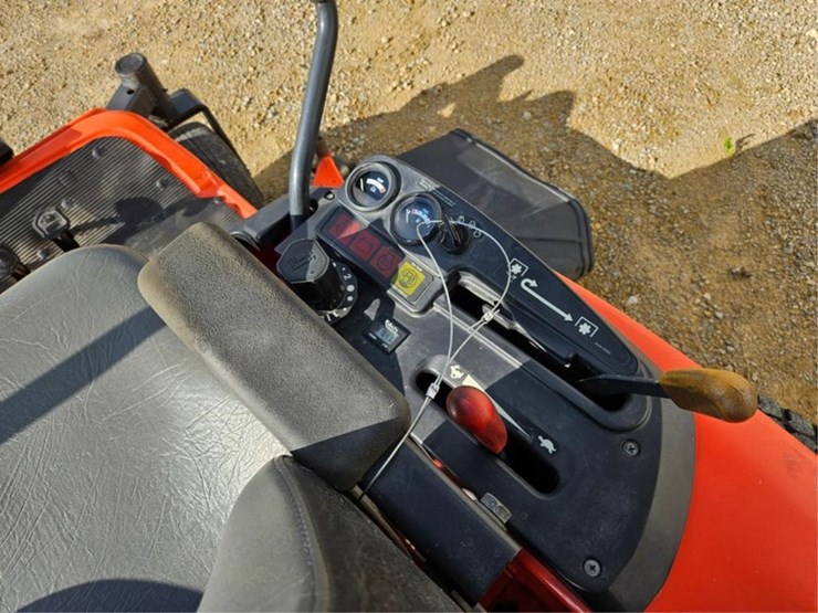 kubota-zd326-image-21