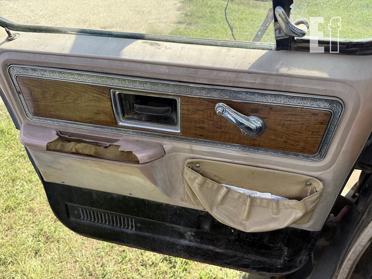 1977-chevrolet-c65-image-44